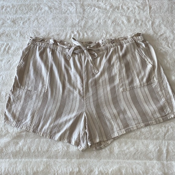 torrid Pants - Torrid Striped HIgh-Rise Linen Blend Shorts Size 3 (3X)
